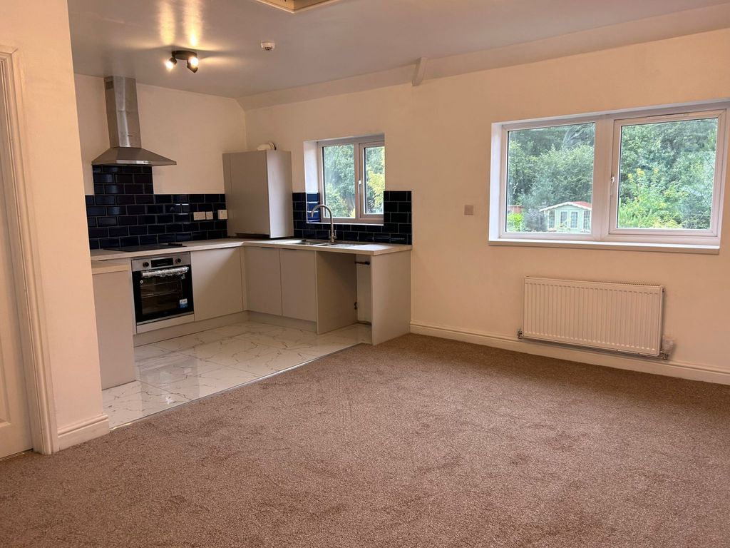 1 bed flat to rent in St. James's Road, Dudley DY1, £800 pcm Zoopla