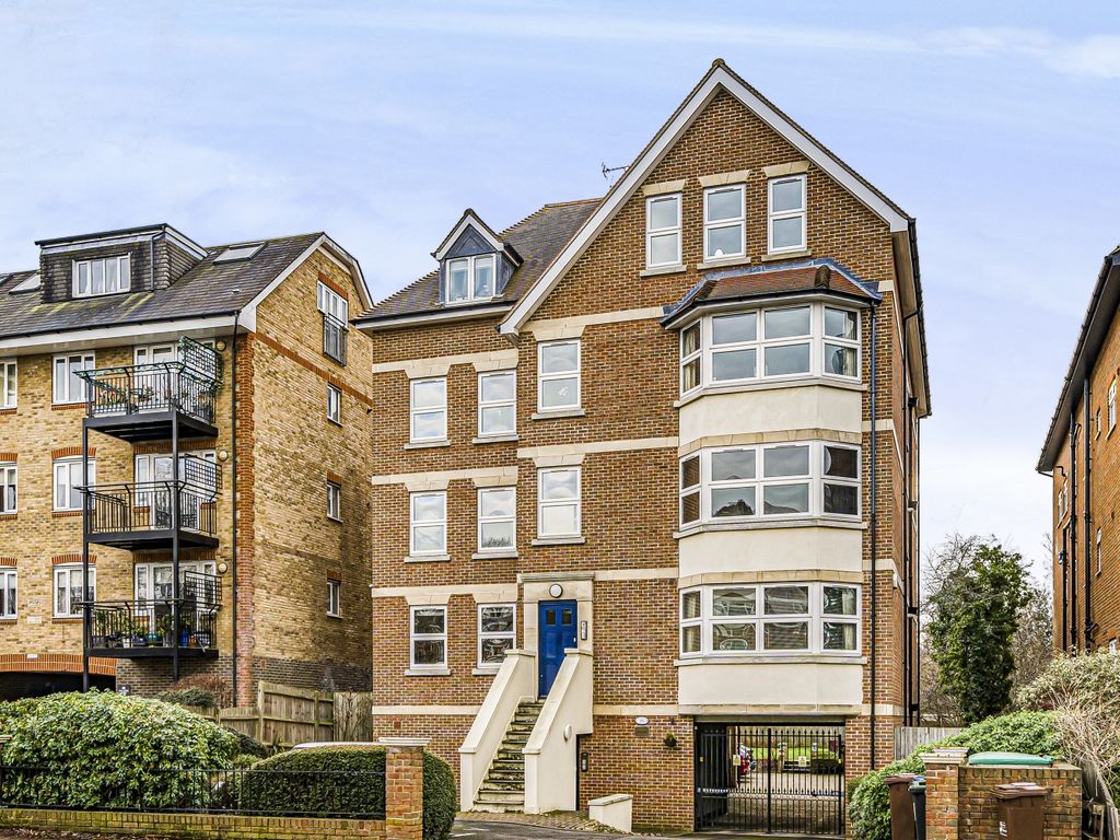 2 bed flat for sale in Bromley Road, Beckenham BR3 Zoopla