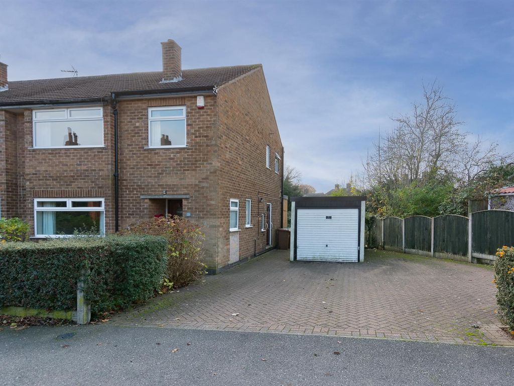 3 bed semidetached house for sale in Burnwood Drive, Wollaton