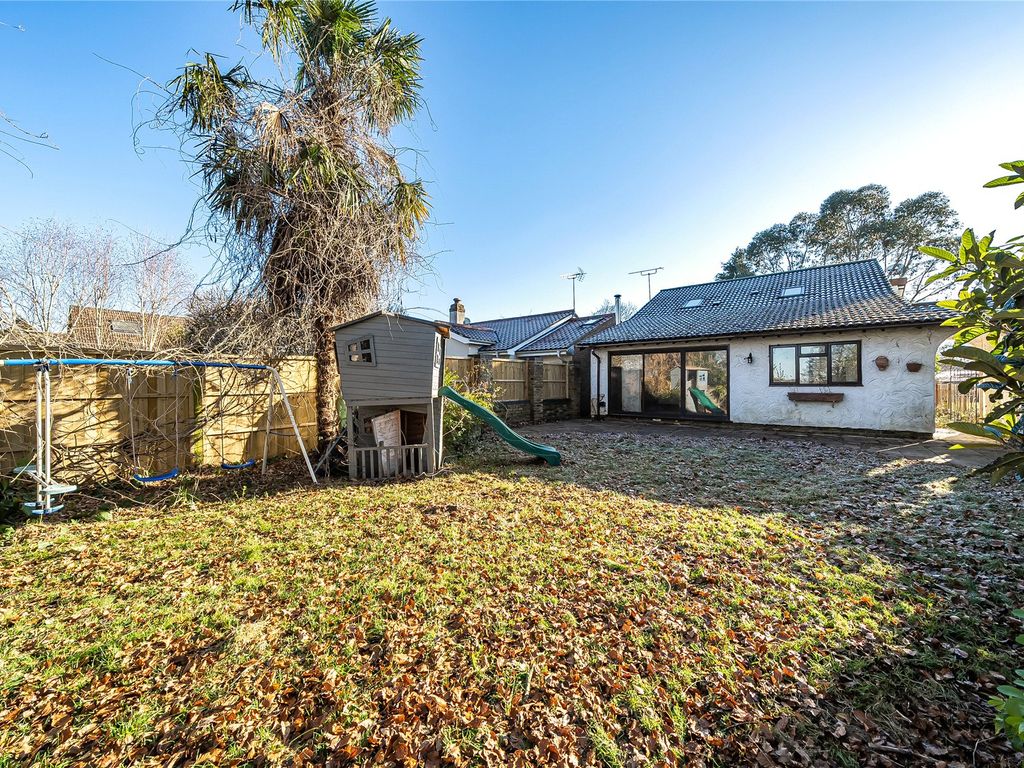 4 bed detached house for sale in Send, Surrey GU23, £700,000 Zoopla