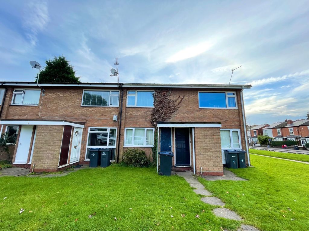 2 bed block of flats for sale in Enfield Close, Birmingham, West