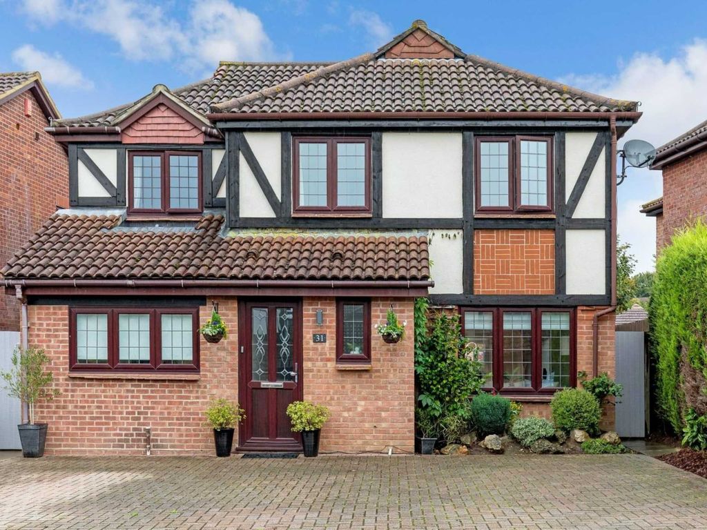 5 bed detached house for sale in Walmer Close, Southwater RH13 Zoopla