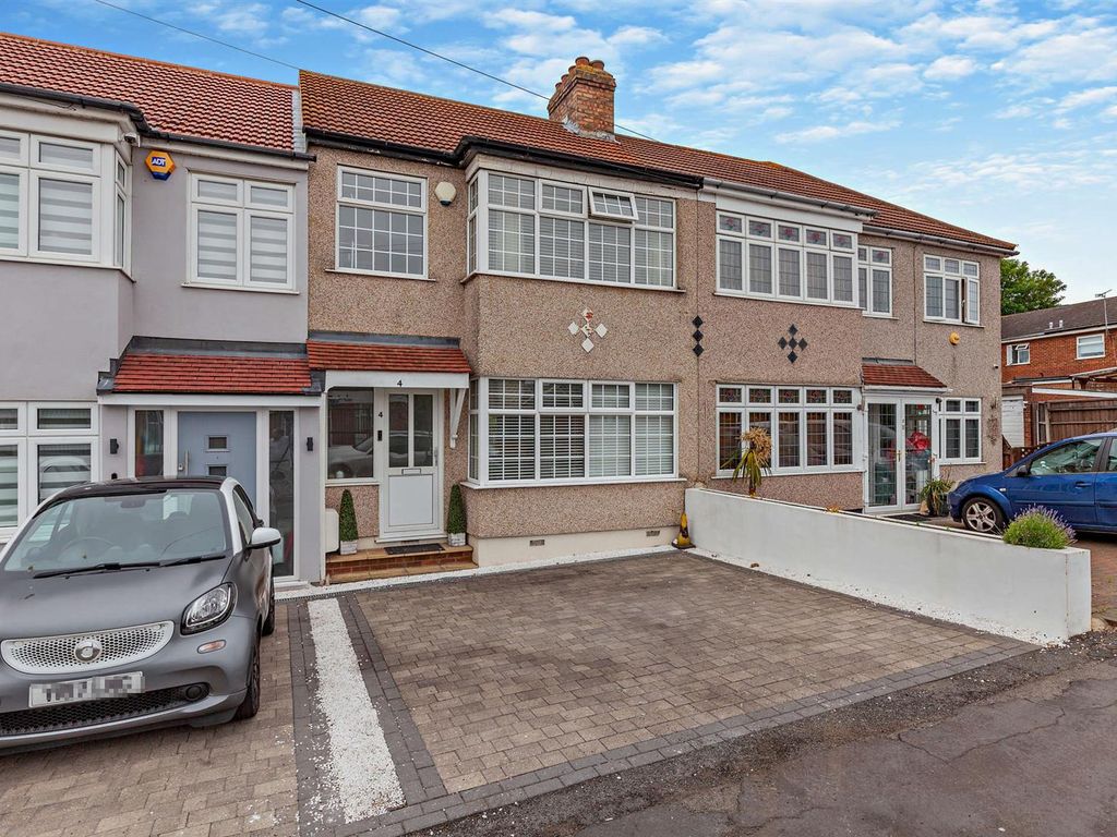 3 bed terraced house for sale in Hulse Avenue, Romford RM7, £450,000 Zoopla