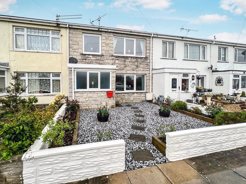 3 bed terraced house for sale in South View, Rhoose, Barry CF62 Zoopla