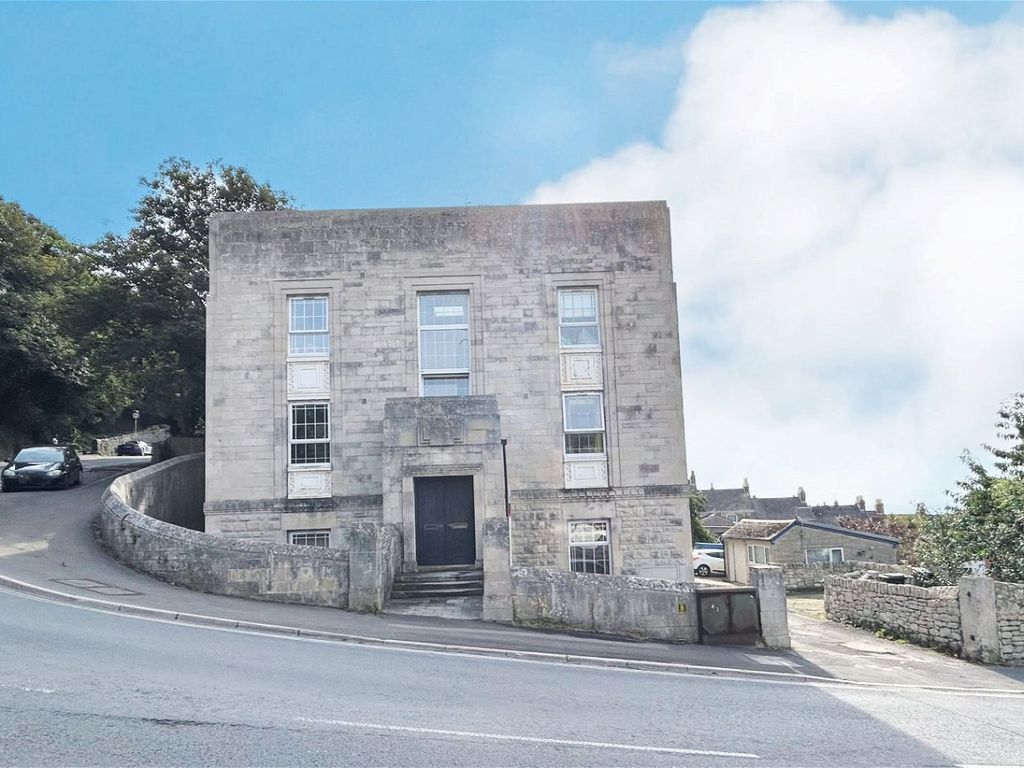 1 bed flat for sale in Fortuneswell, Portland DT5, £125,000 Zoopla