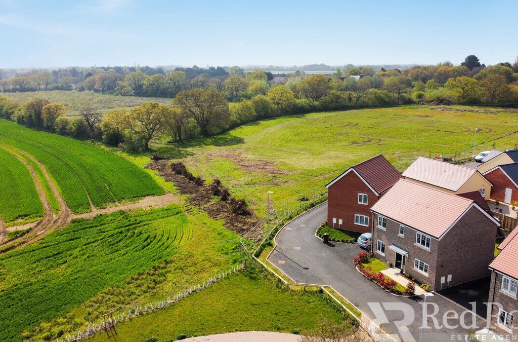 4 bed detached house for sale in Ellis Road, Thorpe Le Soken CO16 Zoopla