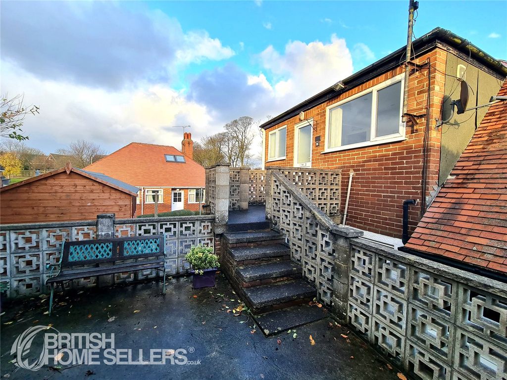 2 bed flat for sale in Ravine Hill, Filey, North Yorkshire YO14 Zoopla