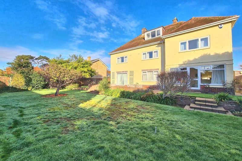6 bed detached house for sale in Swanage Road, LeeOnTheSolent PO13 Zoopla