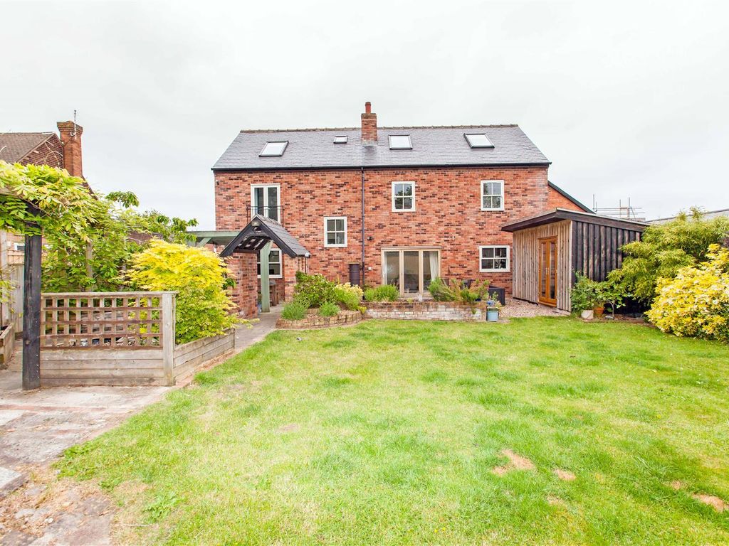 6 bed detached house for sale in Transvaal Terrace, Palterton, Chesterfield S44, £469,950 Zoopla