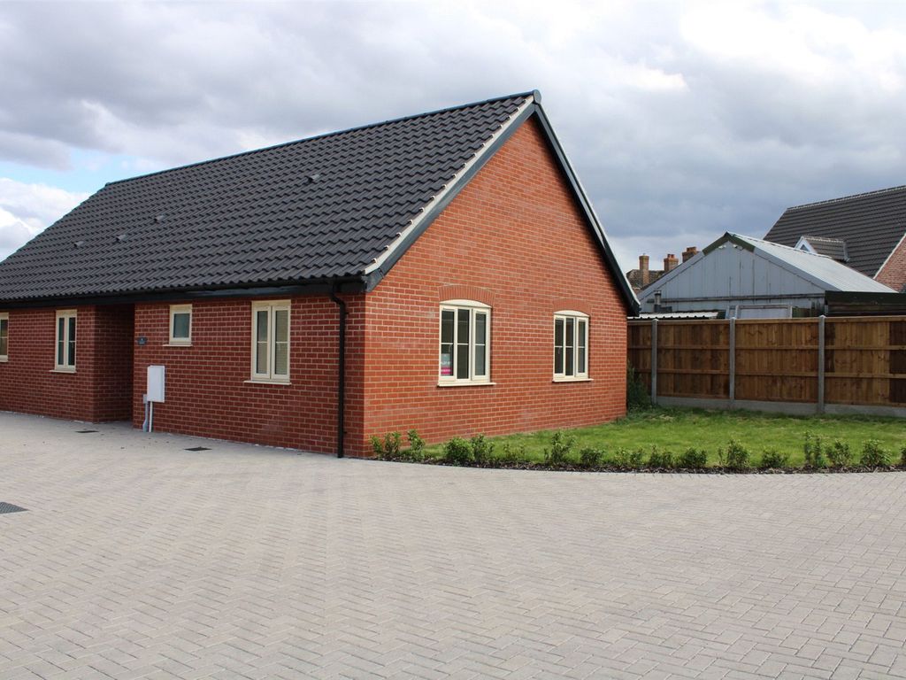 New home, 3 bed bungalow for sale in Plot 87, Ellingham Green, Great