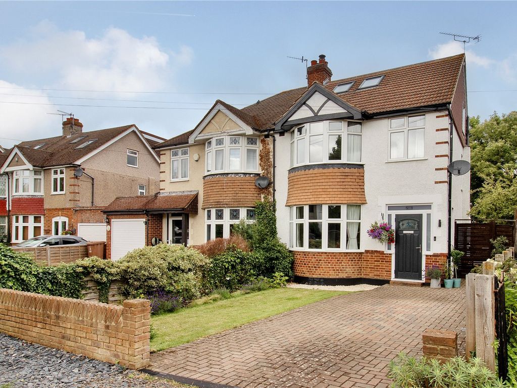 4 bed semidetached house for sale in Eynsford Road, Farningham