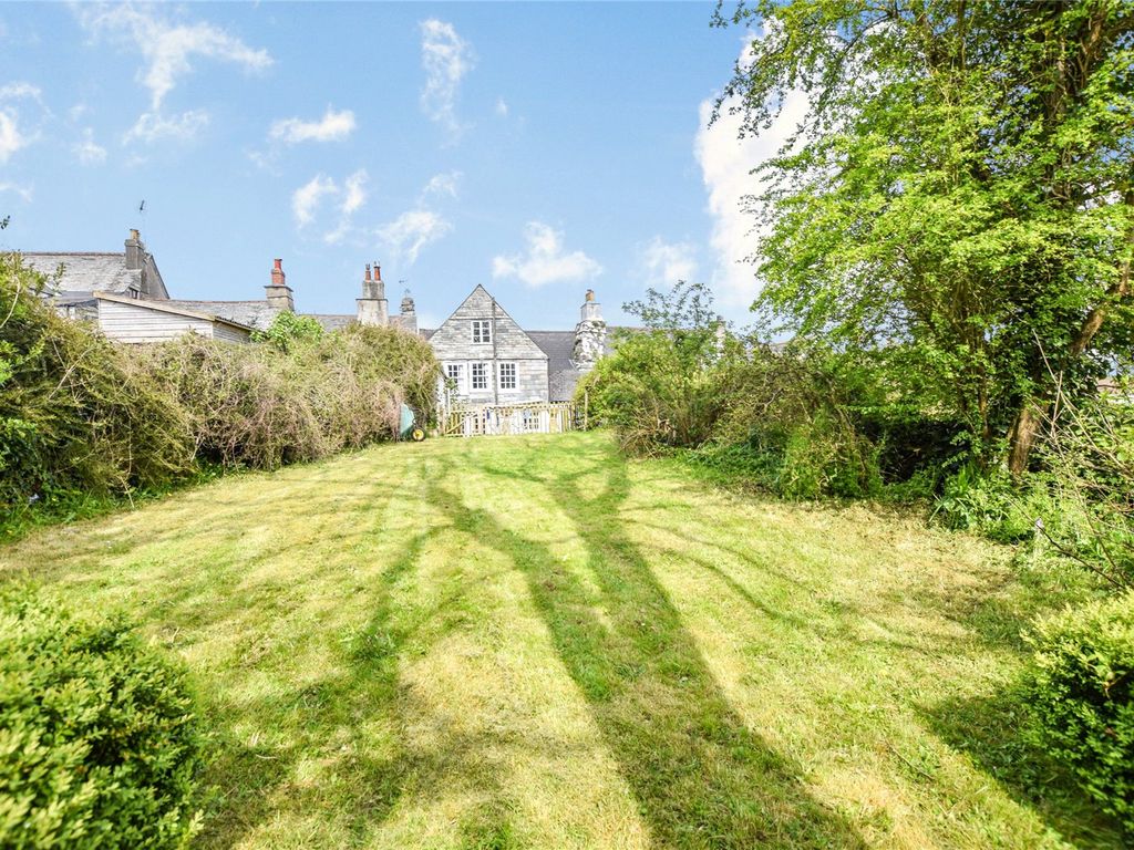 5 bed terraced house for sale in St. Stephens Hill, Launceston PL15