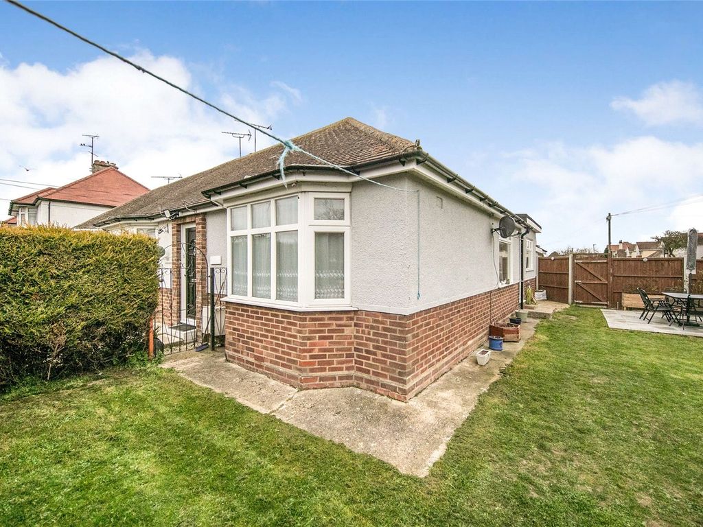 1 bed bungalow for sale in London Road, ClactonOnSea CO15 Zoopla