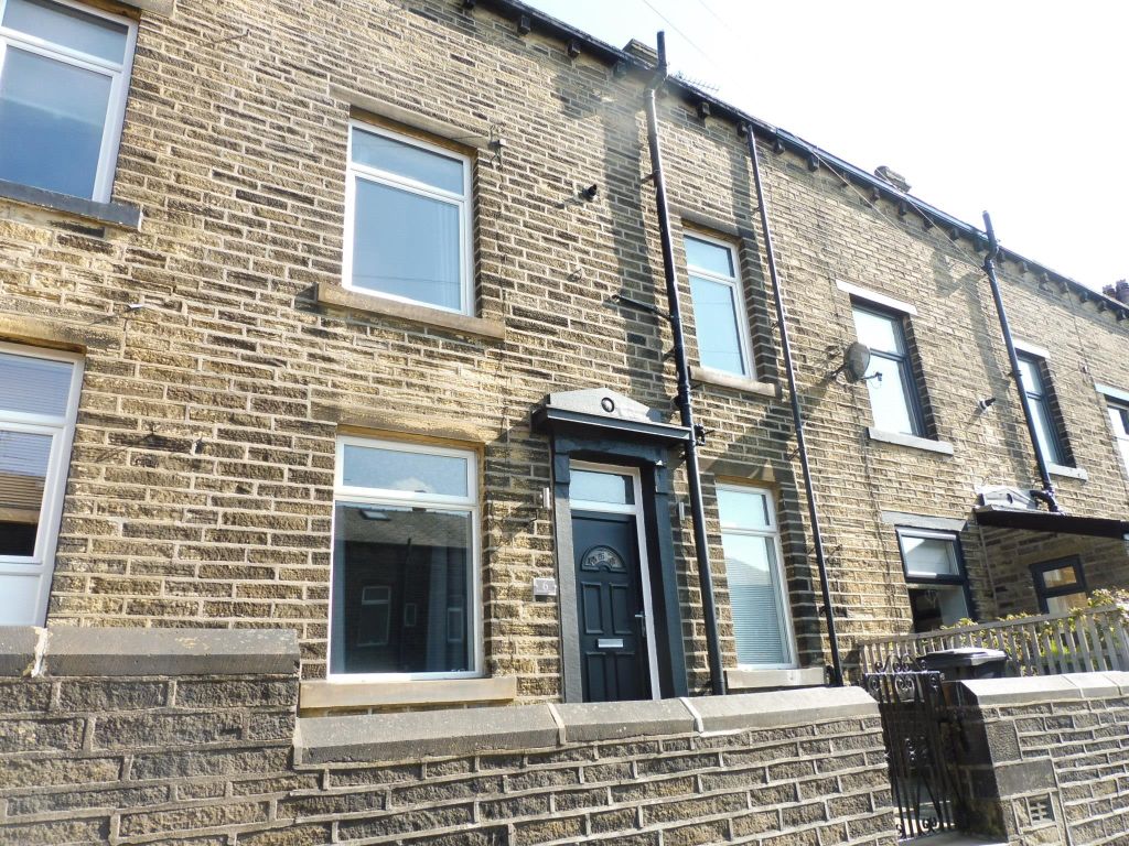 2 bed property to rent in Langton Street, Sowerby Bridge HX6 Zoopla