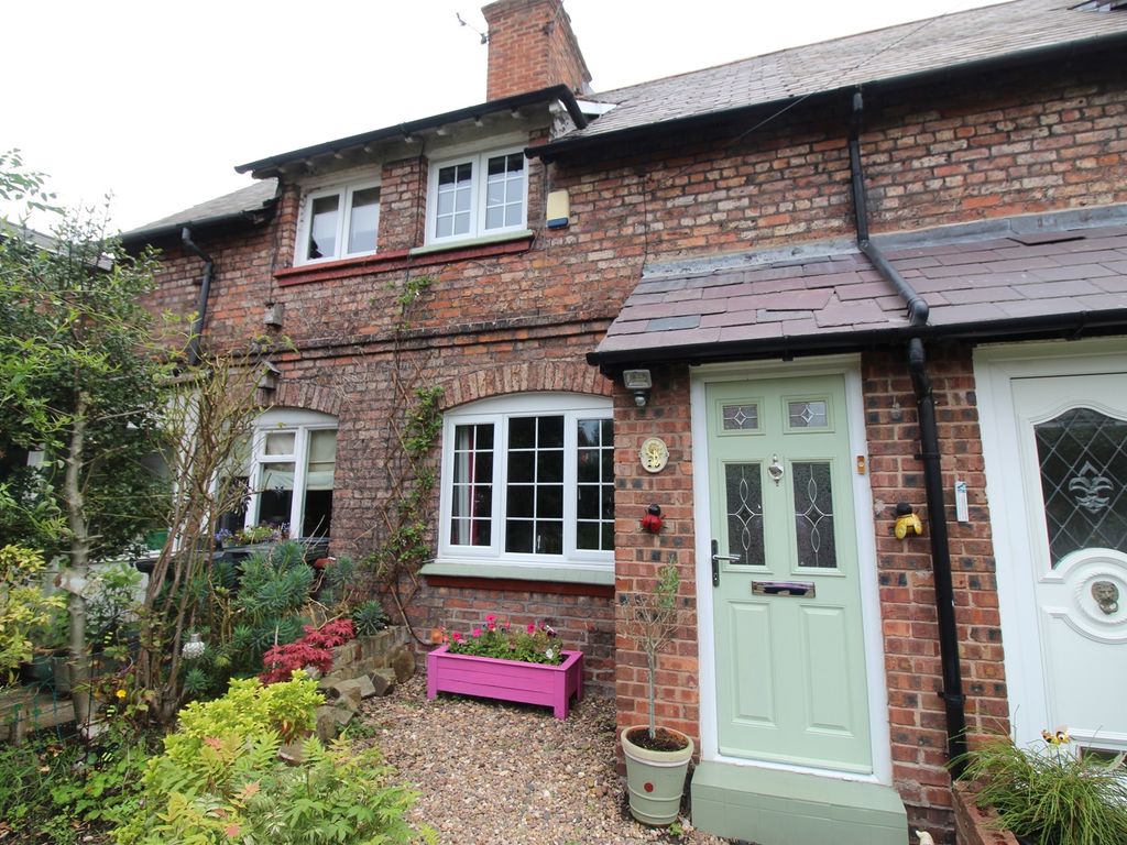 2 bed property for sale in School Lane, Childer Thornton, Ellesmere