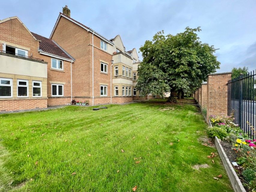 2 bed flat for sale in Kirkhill Grange, Westhoughton BL5 Zoopla