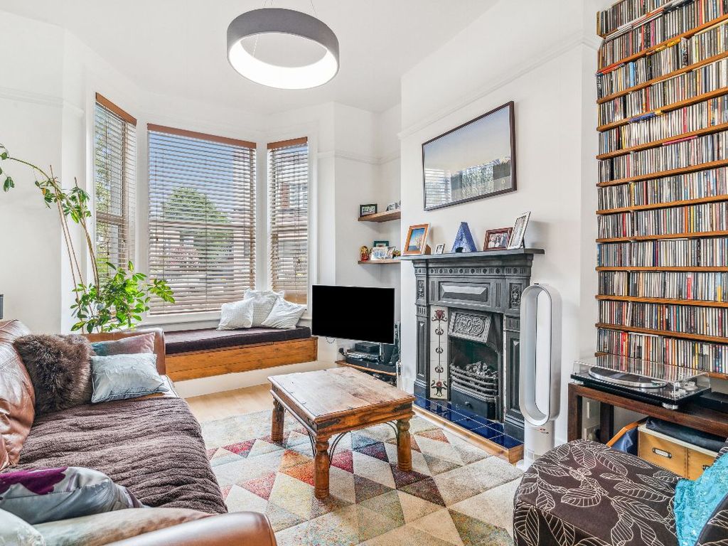 2 bed for sale in White Hart Lane, London SW13 Zoopla