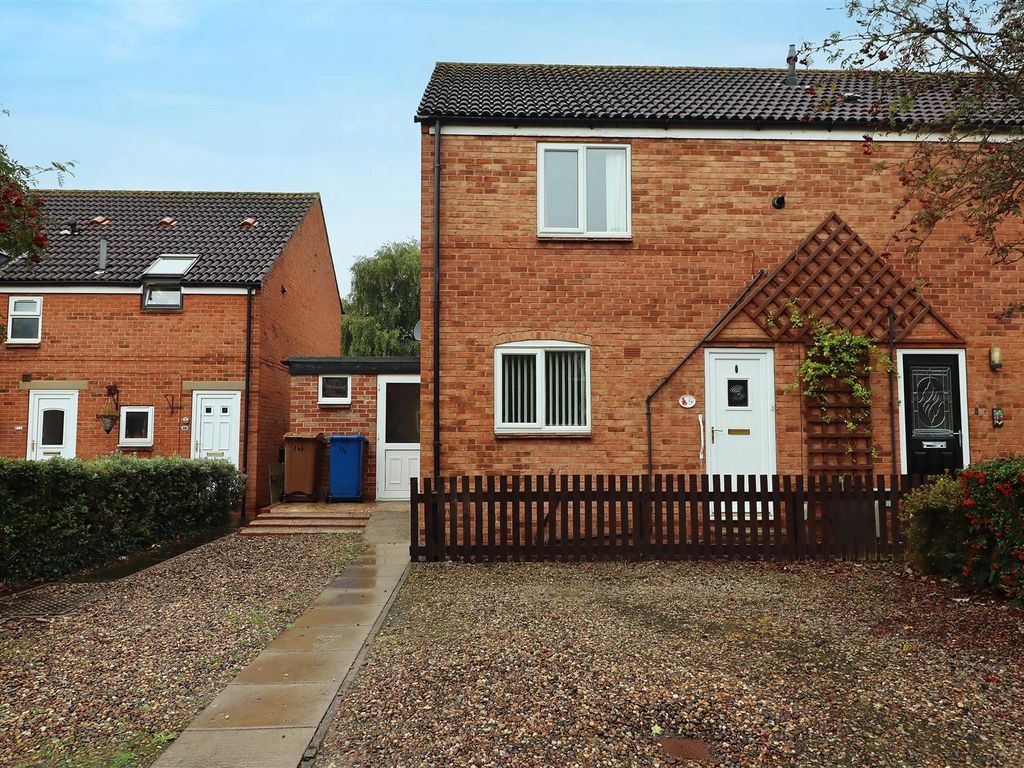 2 bed semidetached house for sale in The Willows, Hessle HU13, £