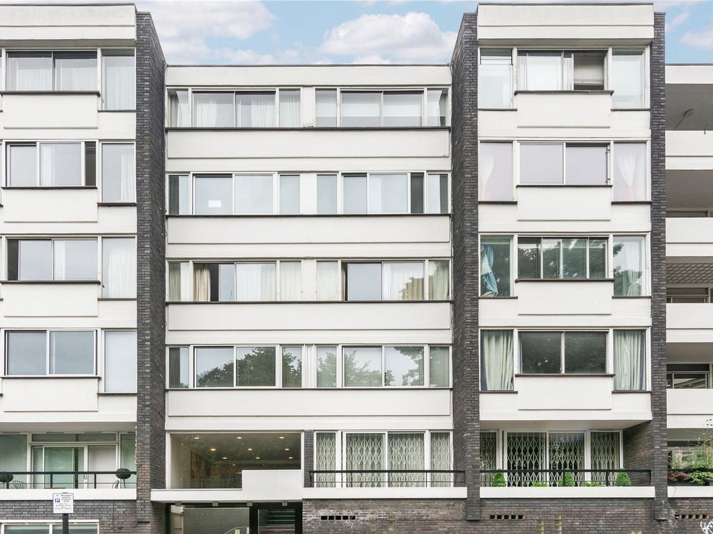 1 bed flat for sale in Kensington Park Road, Notting Hill, London W11