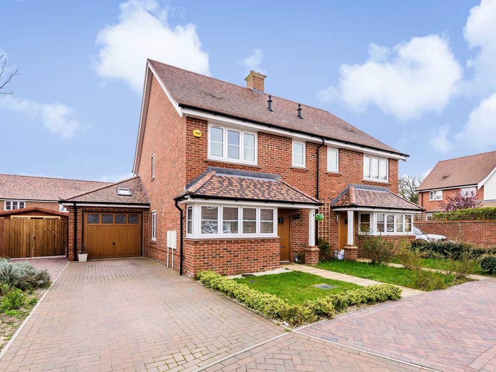 Soames Place, Wokingham RG40  