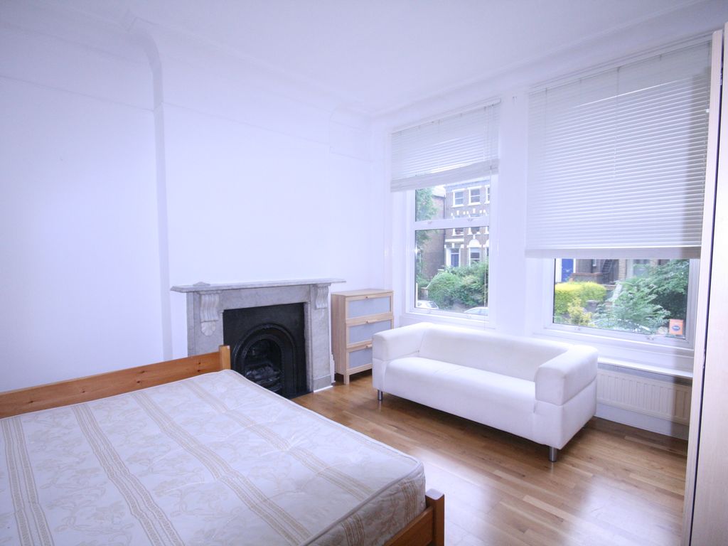 3 bed flat to rent in Freegrove Road, Islington N7 Zoopla