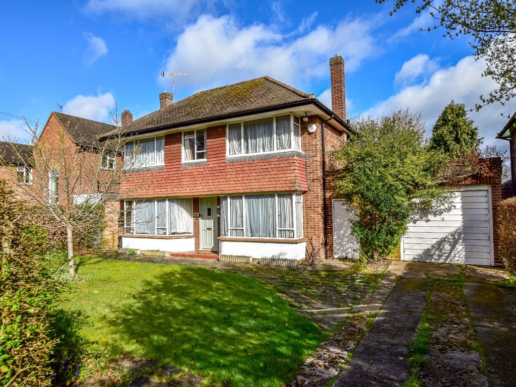 3 bed detached house for sale in Blacketts Wood Drive, Chorleywood