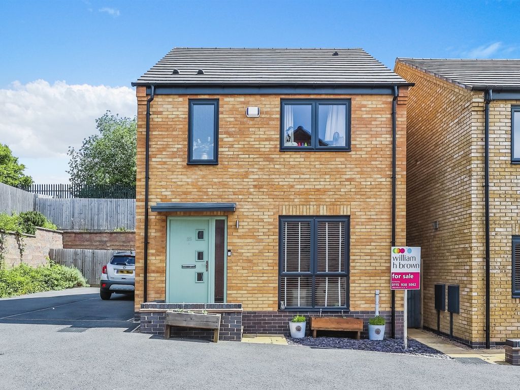 3 bed detached house for sale in Garner Road, Giltbrook, Nottingham