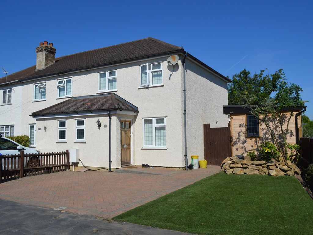 3 bed semidetached house for sale in Normanhurst Road, WaltonOn