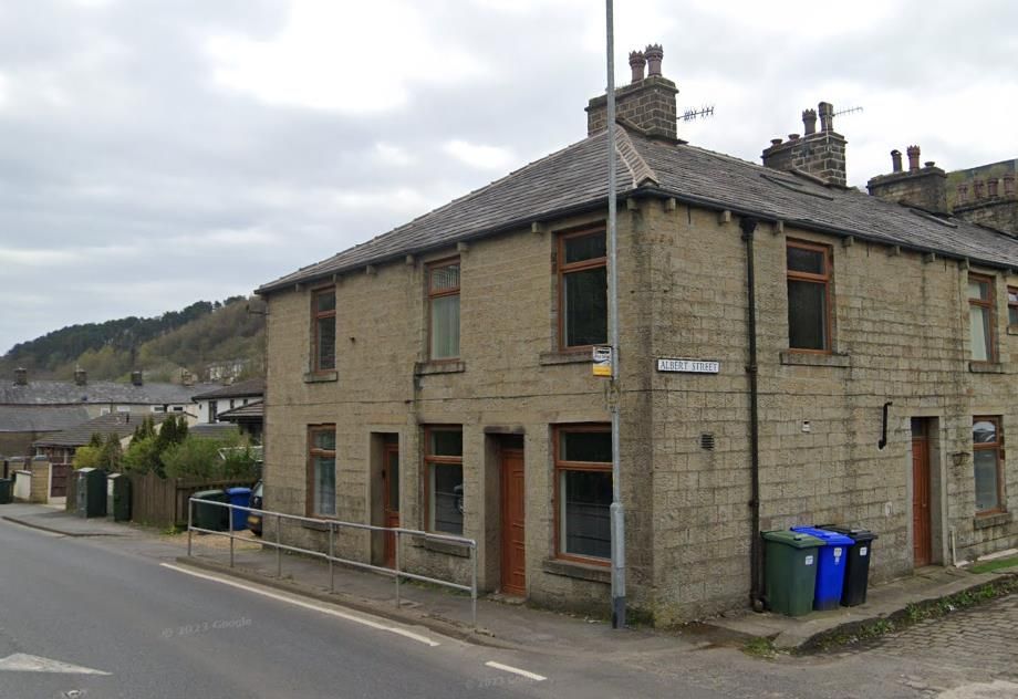 2 bed end terrace house for sale in Burnley Road East, Rossendale BB4