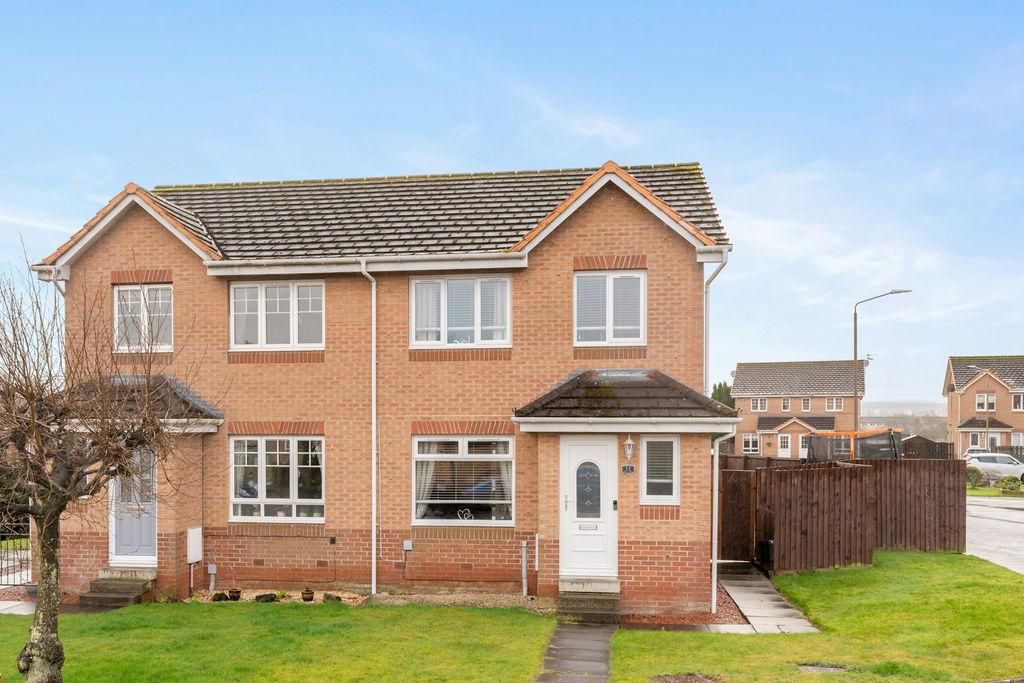 3 bed semidetached house for sale in Inglis Drive, Carronshore FK2, £