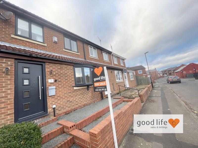 3 bed property for sale in Pendle Green, Barnes, Sunderland SR4, £