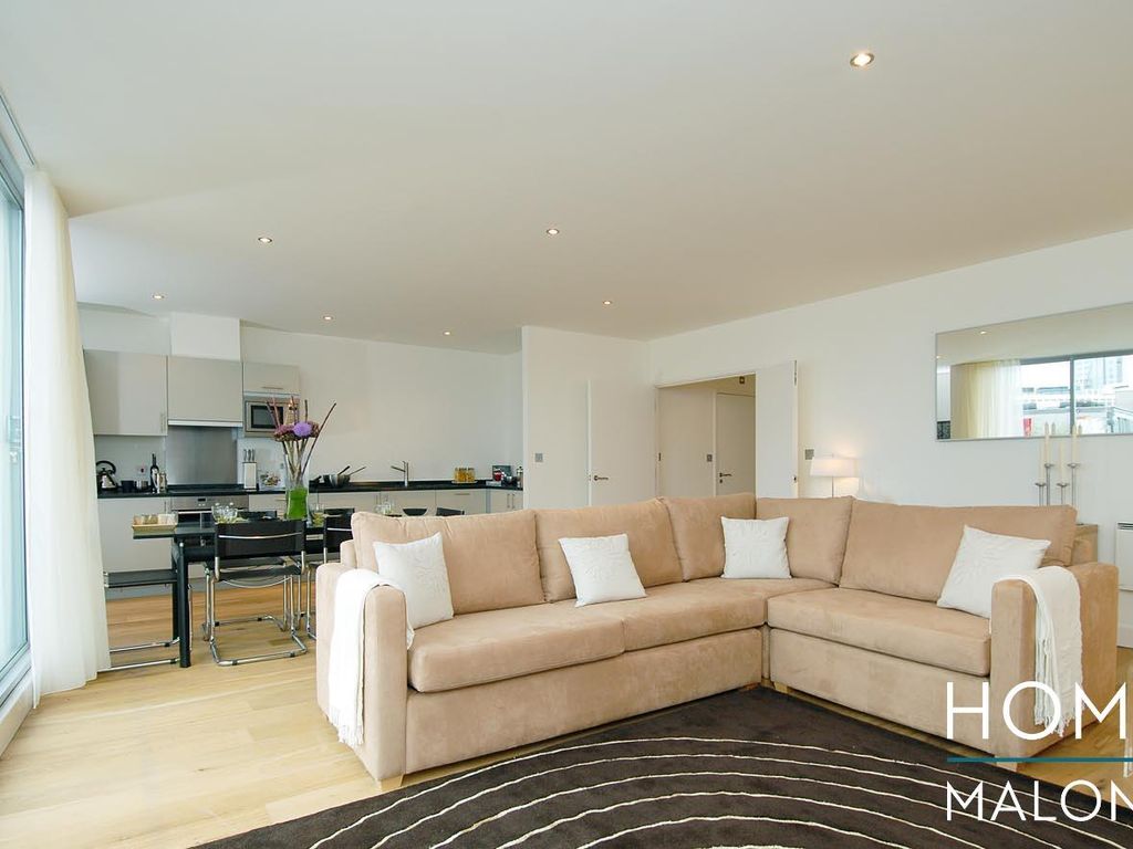 2 bed flat to rent in The Foundry, Dereham Place EC2A, £3,100 pcm Zoopla