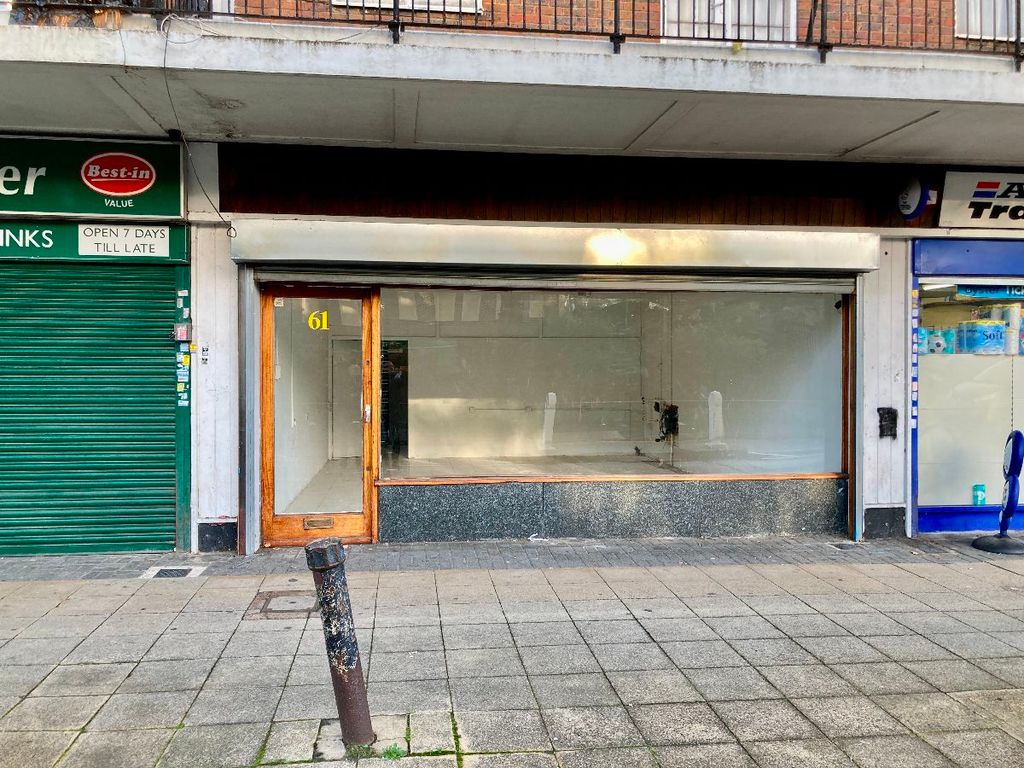 Retail premises to let in Chippenham Road, Harold Hill, Romford RM3