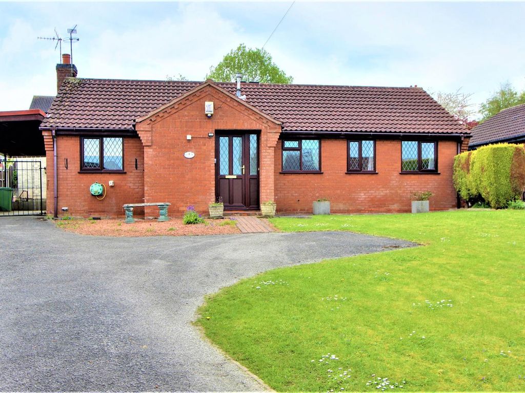 2 bed detached bungalow for sale in Field View, Clowne, Chesterfield