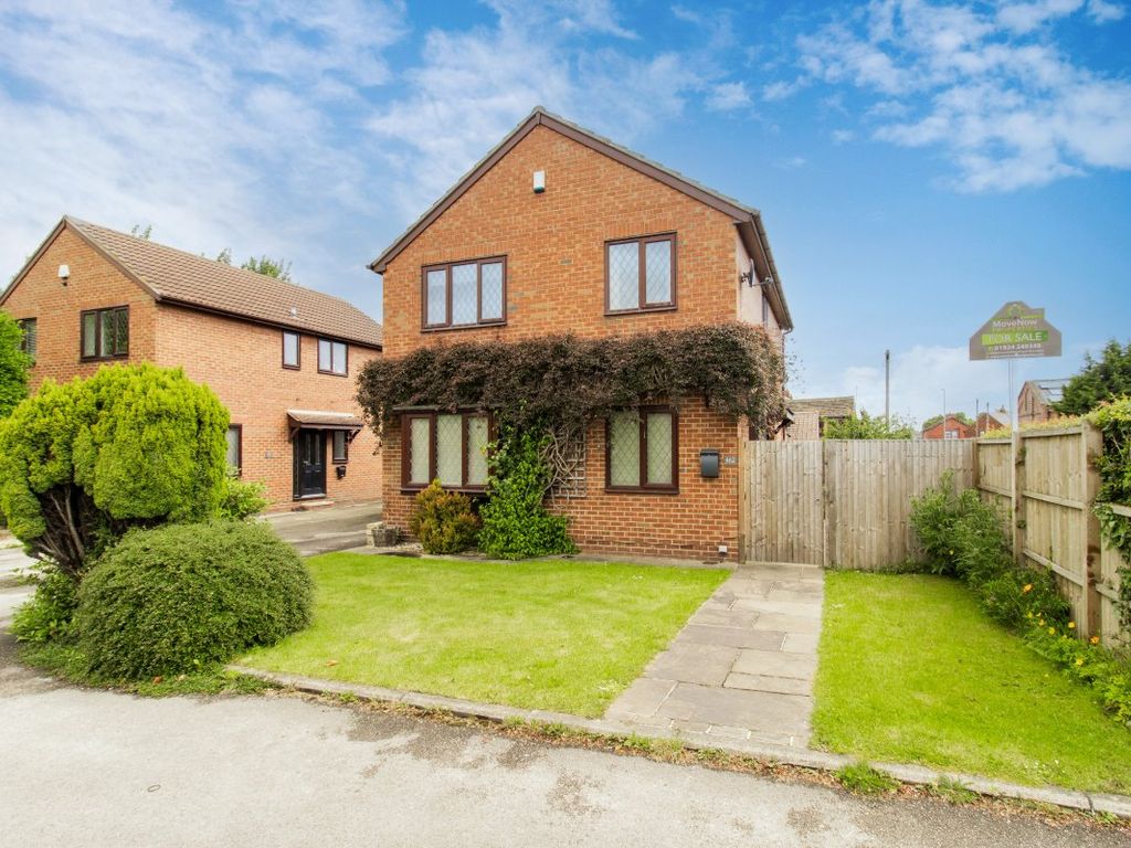 4 bed detached house for sale in Denby Dale Road East, Durkar, Wakefield WF4, £295,000 Zoopla