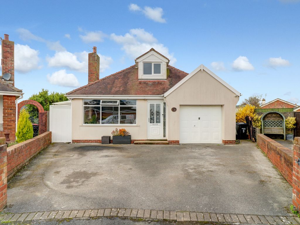 3 bed detached bungalow for sale in Rossall Close, Fleetwood FY7, £