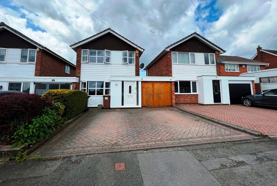 3 bed detached house for sale in Hill Lane, Chase Terrace, Burntwood
