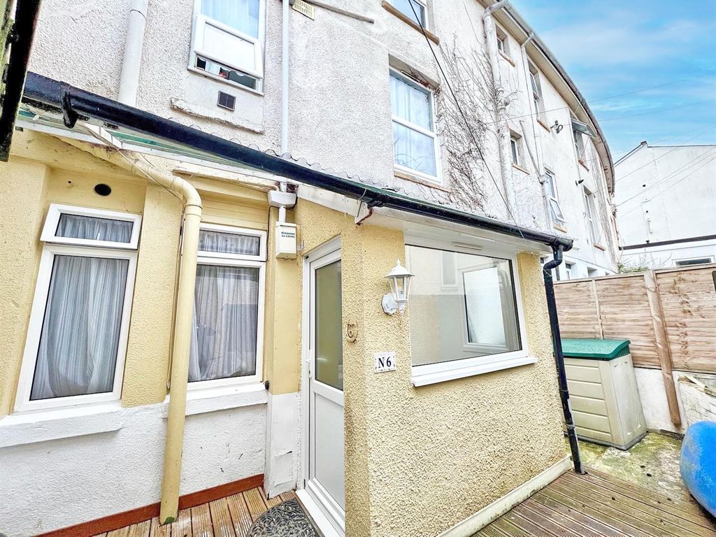 1 bed flat for sale in Brunswick Terrace, Torquay TQ1 Zoopla