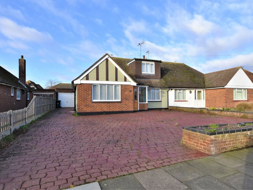 4 bed bungalow for sale in Waterford Road, South Shoeburyness, Essex