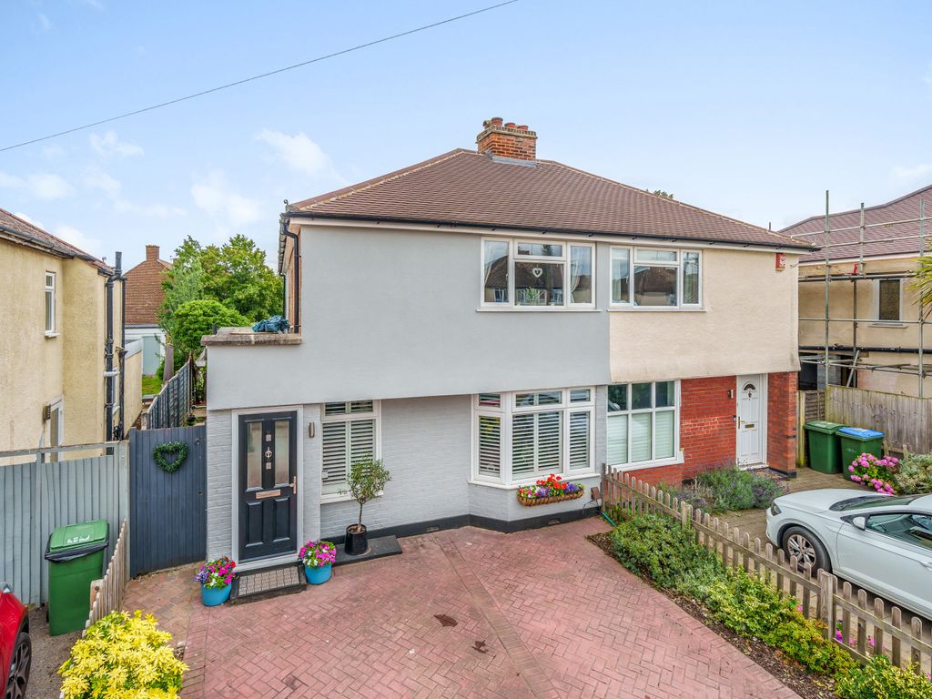 3 bed semidetached house for sale in Thrupps Avenue, Hersham, Walton