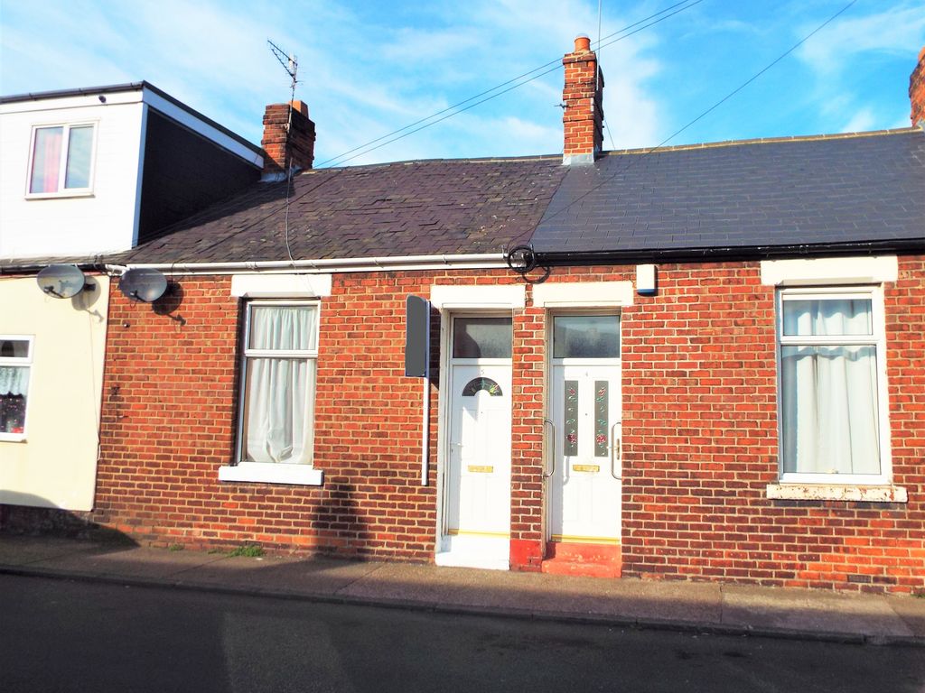 2 bed terraced bungalow for sale in Hadrian Street, Millfield, Sunderland SR4, £70,000 Zoopla