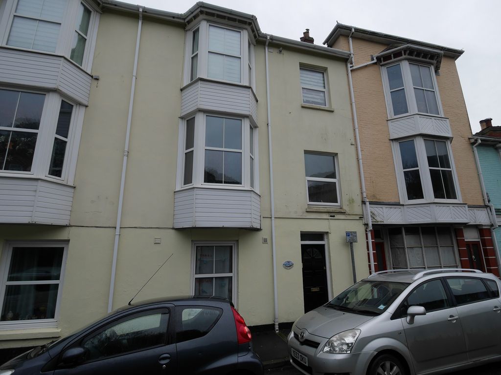 3 bed property for sale in Victoria Street, Ventnor, Isle Of Wight