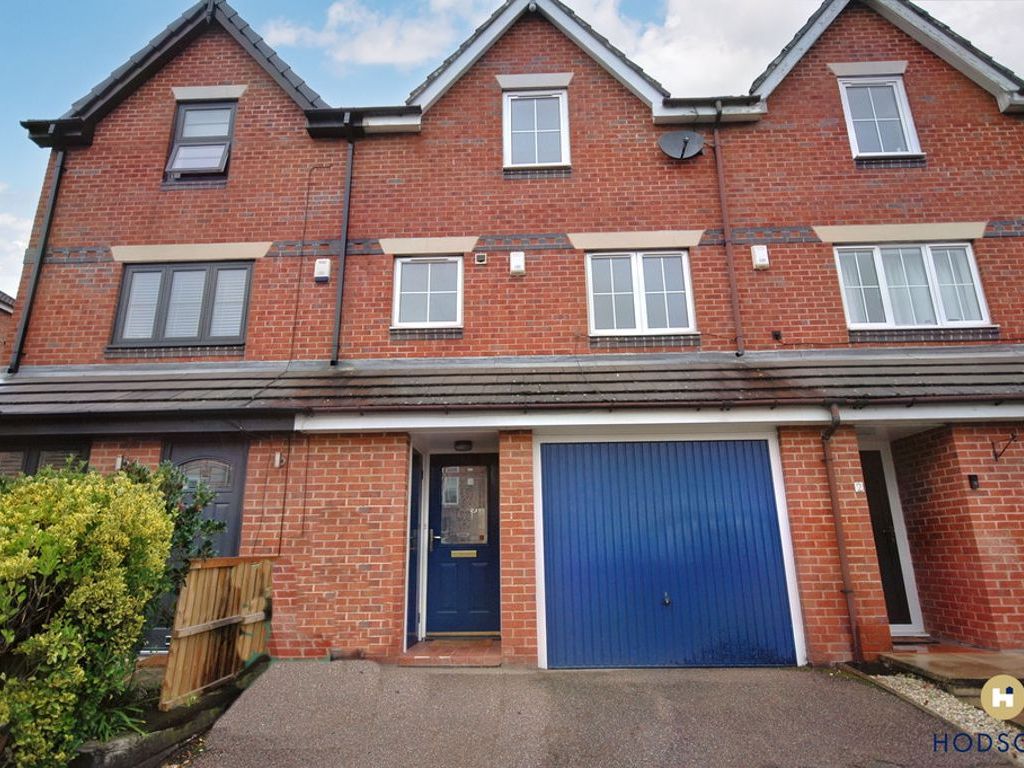 4 bed town house for sale in Moorcroft, Ossett WF5 Zoopla