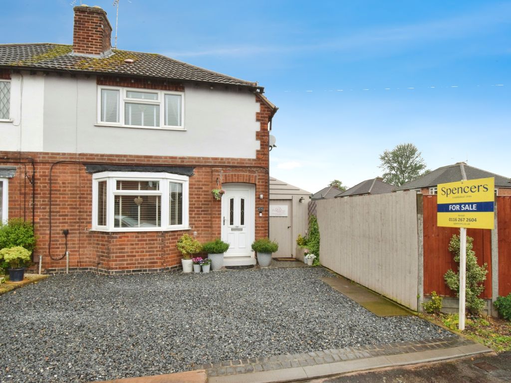 3 bed semidetached house for sale in Stonehill Avenue, Birstall