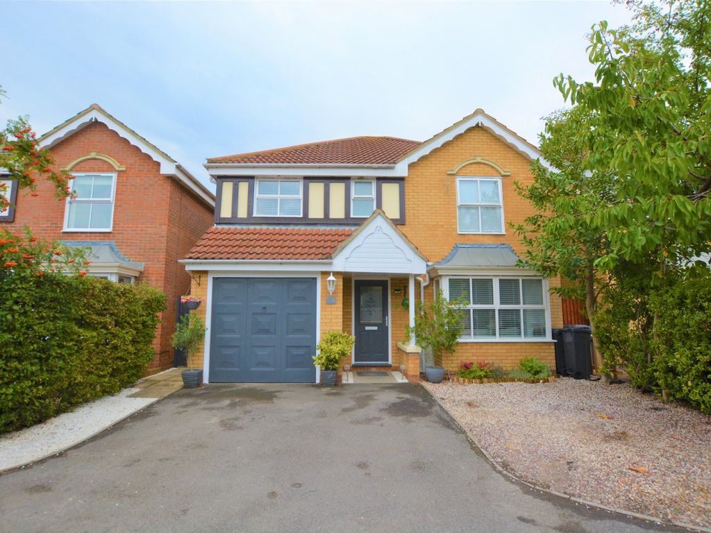 4 bed detached house for sale in Welland Road, Quedgeley, Gloucester