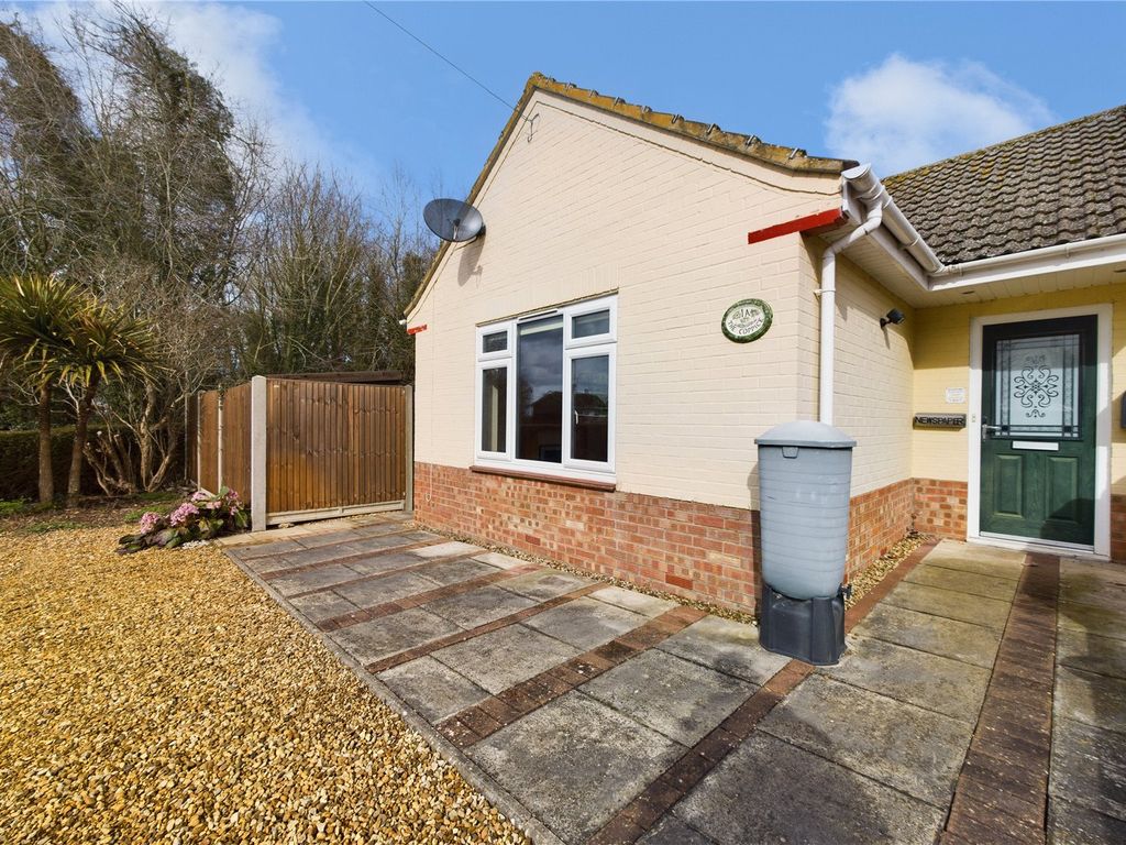 1 bed bungalow for sale in Ailwine Road, Upwood, Ramsey, Huntingdon