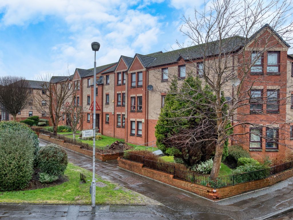 2 bed flat for sale in Donaldson Street, Kirkintilloch, Glasgow G66, £