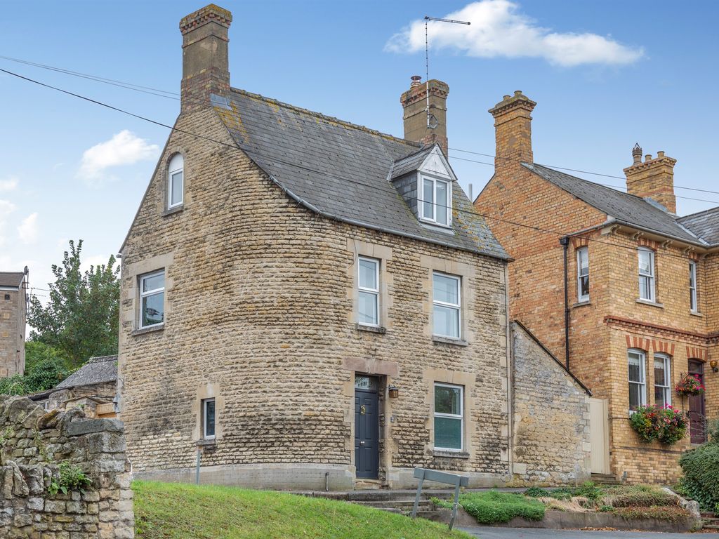 2 bed detached house for sale in Empingham Road, Stamford PE9, £425,000
