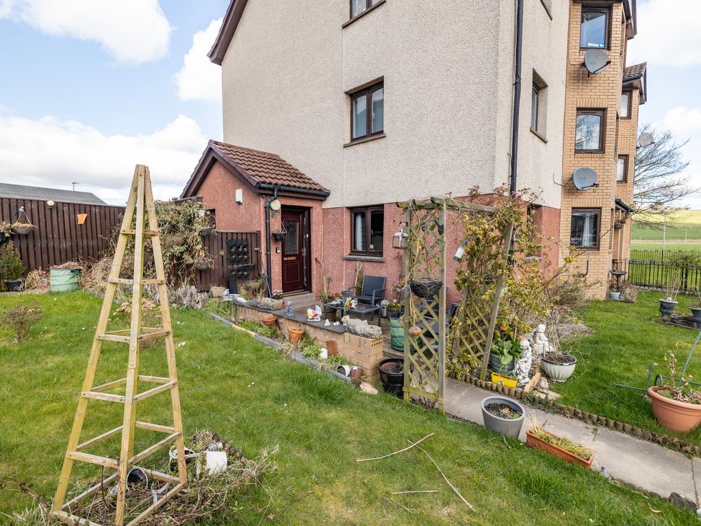 2 bed flat for sale in Finglas Street, Dundee DD4 Zoopla
