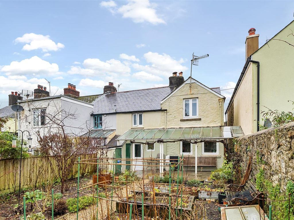 3 bed end terrace house for sale in Woodlands Cottages, Woodland Road